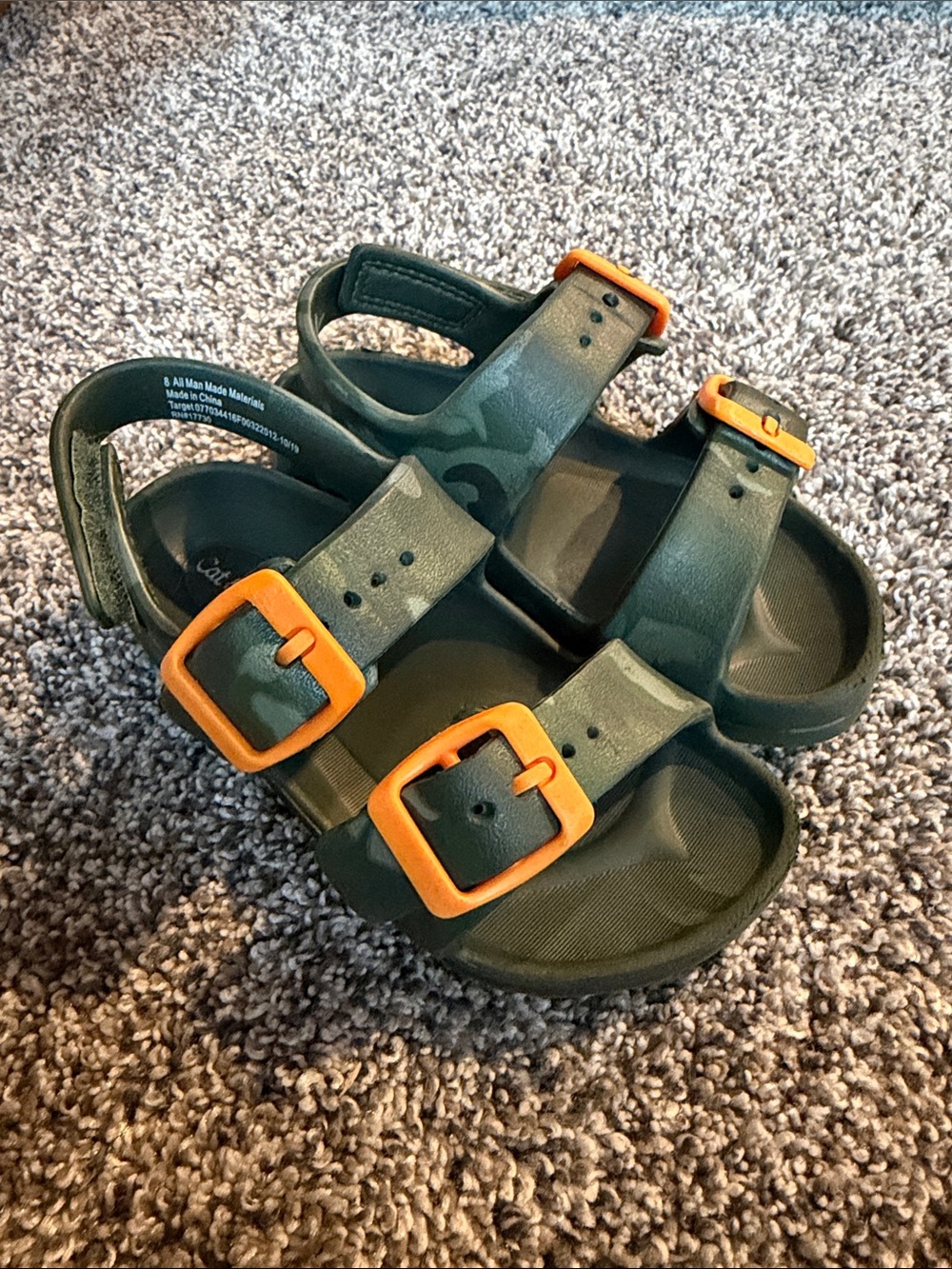 Cat & Jack camo green and orange rubber sandals size toddler 8